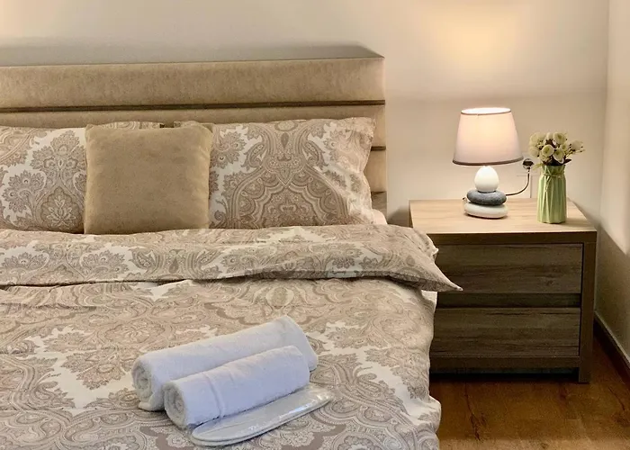 3-Room Apartment In Old Tbilisi